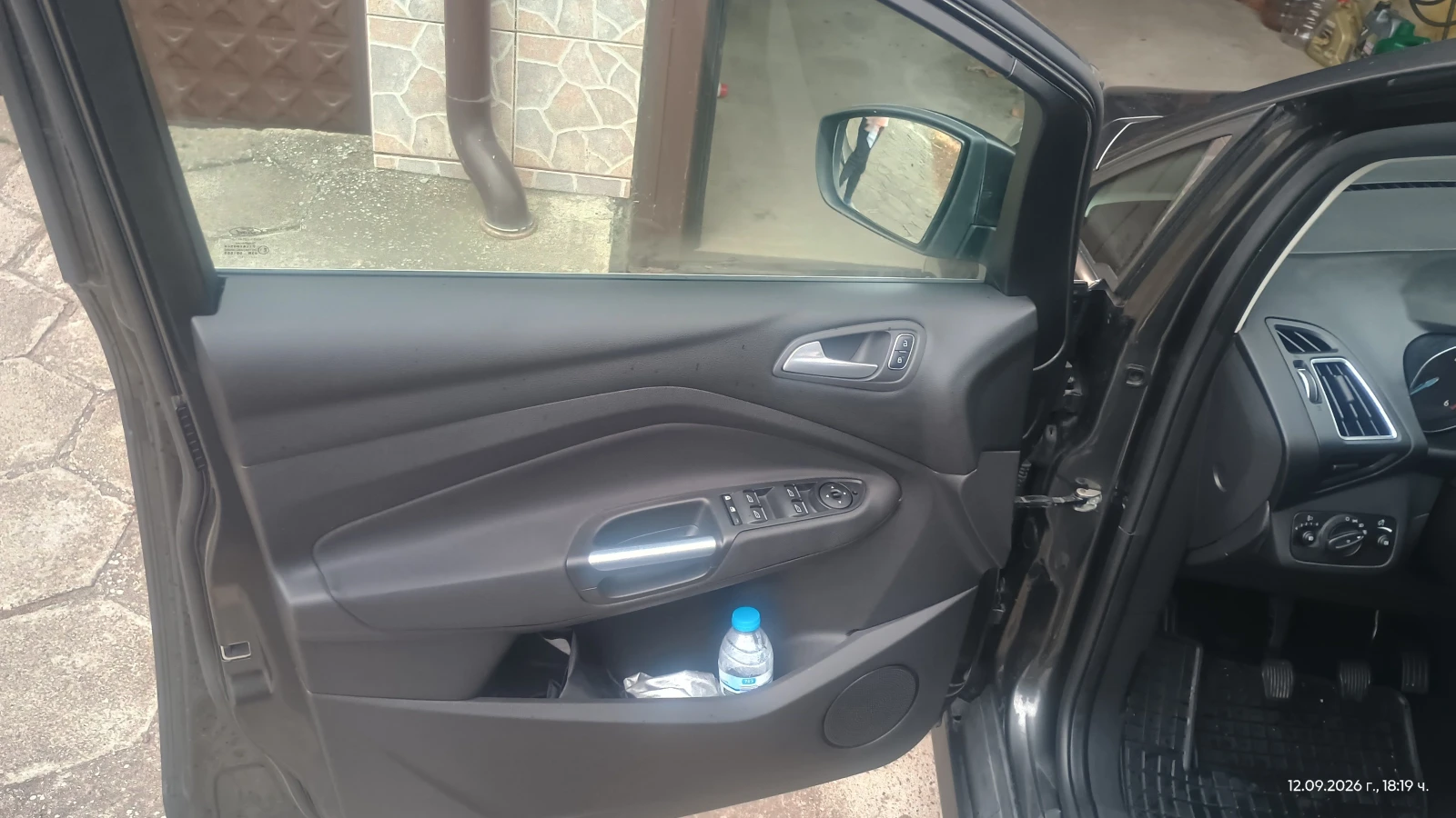 Ford C-max 1.5tdci, снимка 9 - Автомобили и джипове - 56059186