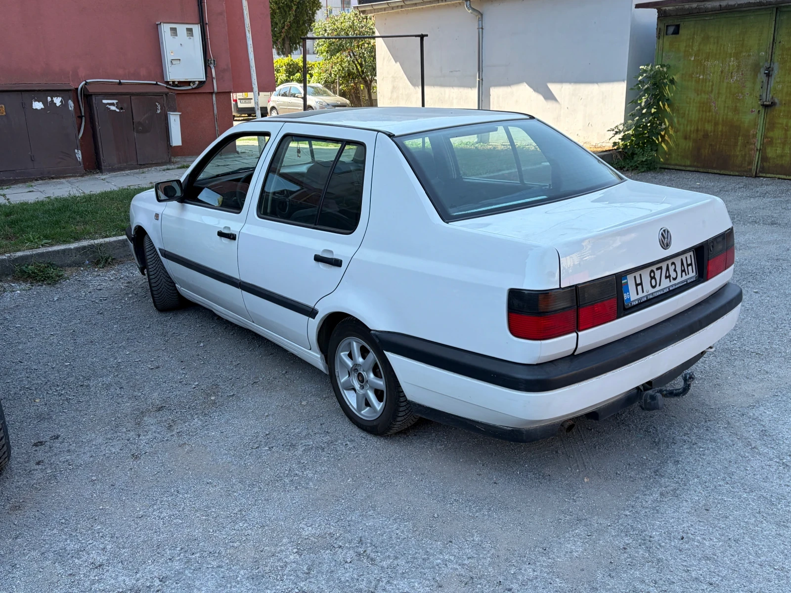 VW Vento, снимка 8 - Автомобили и джипове - 56152397