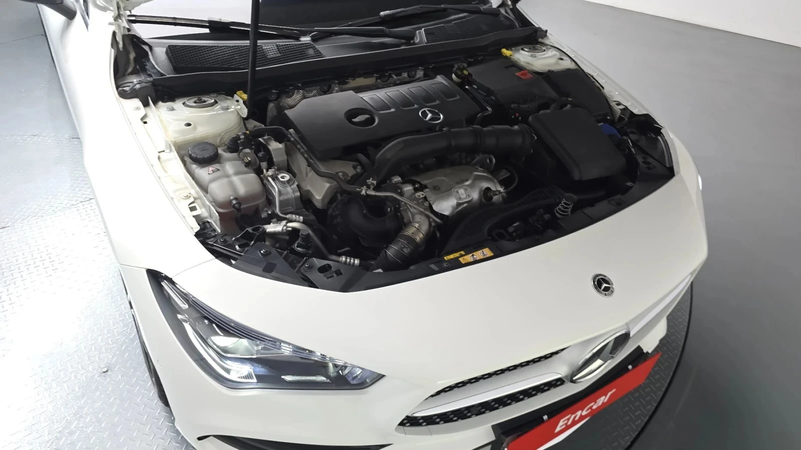 Mercedes-Benz CLA 250, снимка 6 - Автомобили и джипове - 56685817