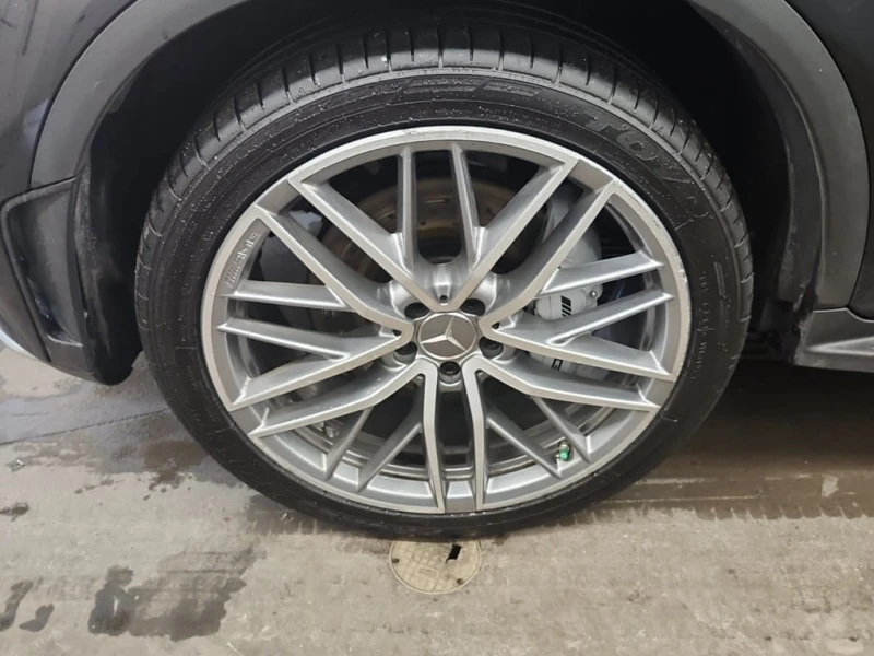 Mercedes-Benz GLC * AMG 43 * CARFAX * БЕЗ ПЪРВОНАЧАЛНА ВНОСКА, снимка 17 - Автомобили и джипове - 52806920
