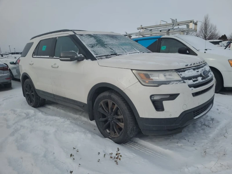 Ford Explorer * XLT * CARFAX * БЕЗ ПЪРВОНАЧАЛНА ВНОСКА, снимка 2 - Автомобили и джипове - 52972804