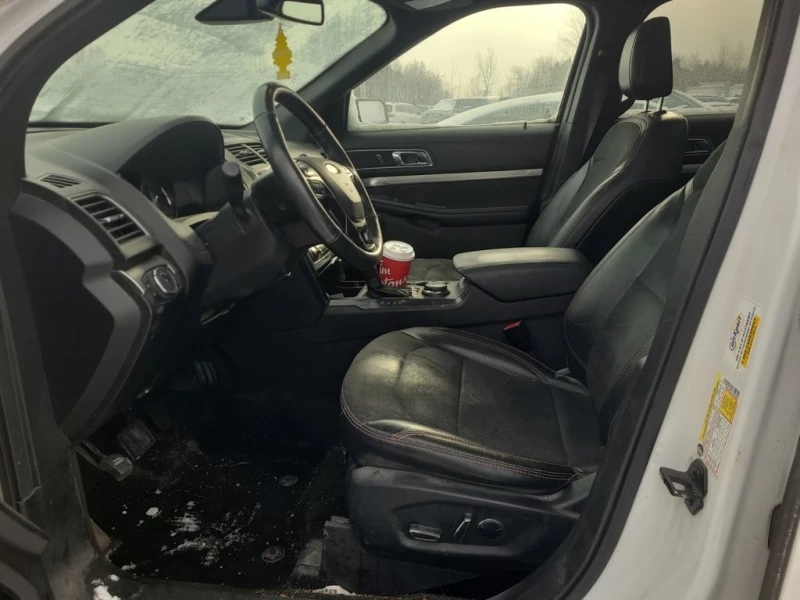 Ford Explorer * XLT * CARFAX * БЕЗ ПЪРВОНАЧАЛНА ВНОСКА, снимка 5 - Автомобили и джипове - 52972804