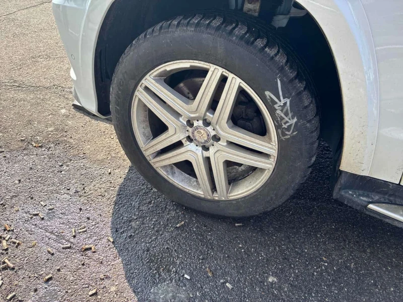 Mercedes-Benz GL * 350 BlueTEC * CARFAX * ДВА КЛЮЧА* БОНУС ГУМИ, снимка 7 - Автомобили и джипове - 53515119