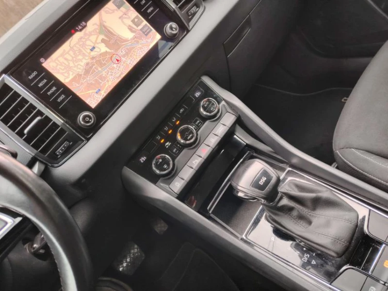 Skoda Karoq 2020гDSG-1.6TDI-116кс-MATRYX+ NAVI+ КАМЕРА-ПЕРФЕКТ, снимка 10 - Автомобили и джипове - 53563276