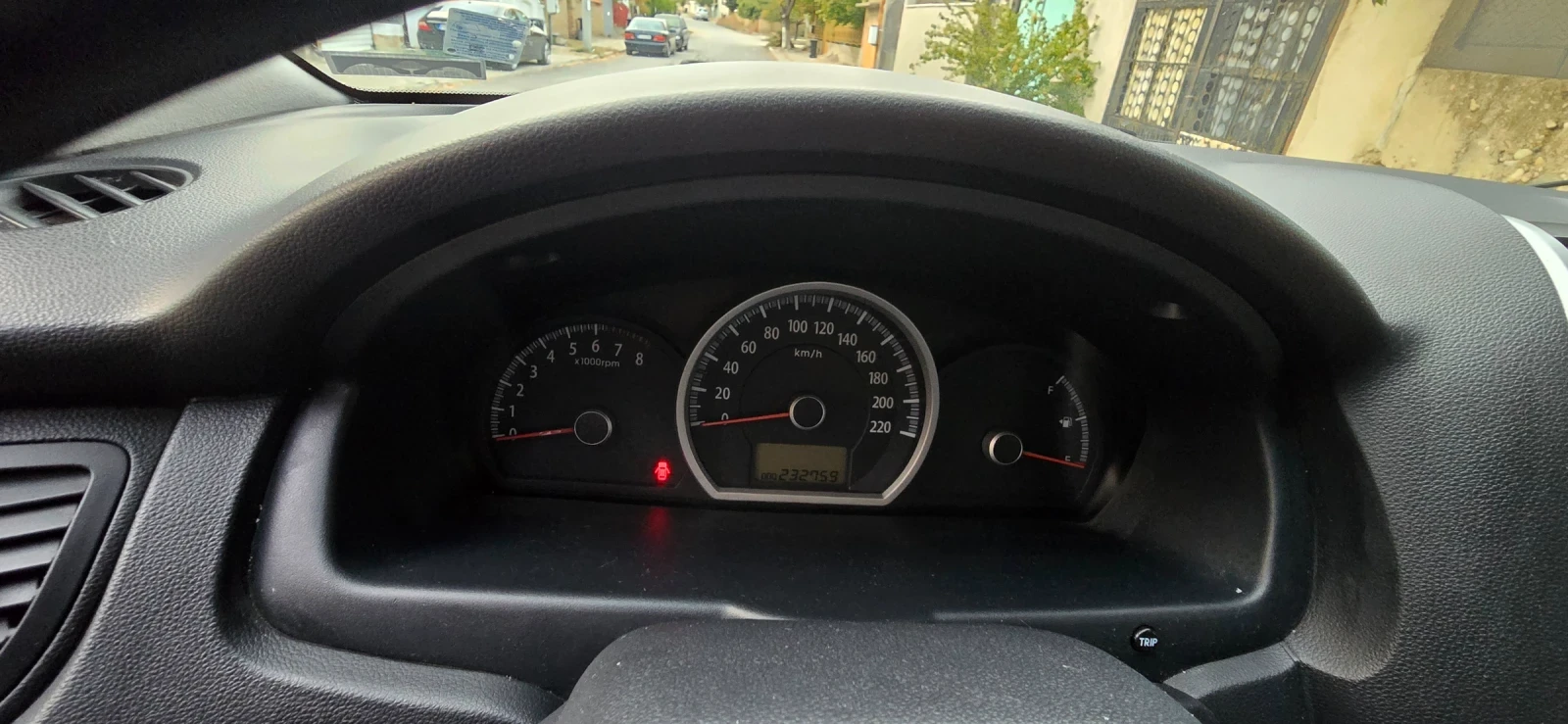 Kia Sportage 2.0 - изображение 4