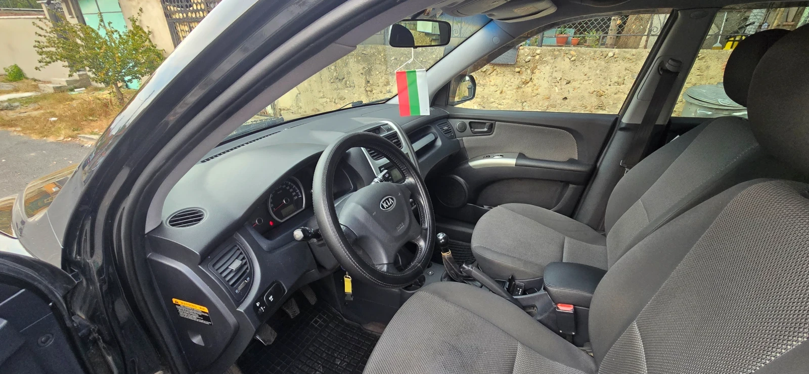 Kia Sportage 2.0 - изображение 5