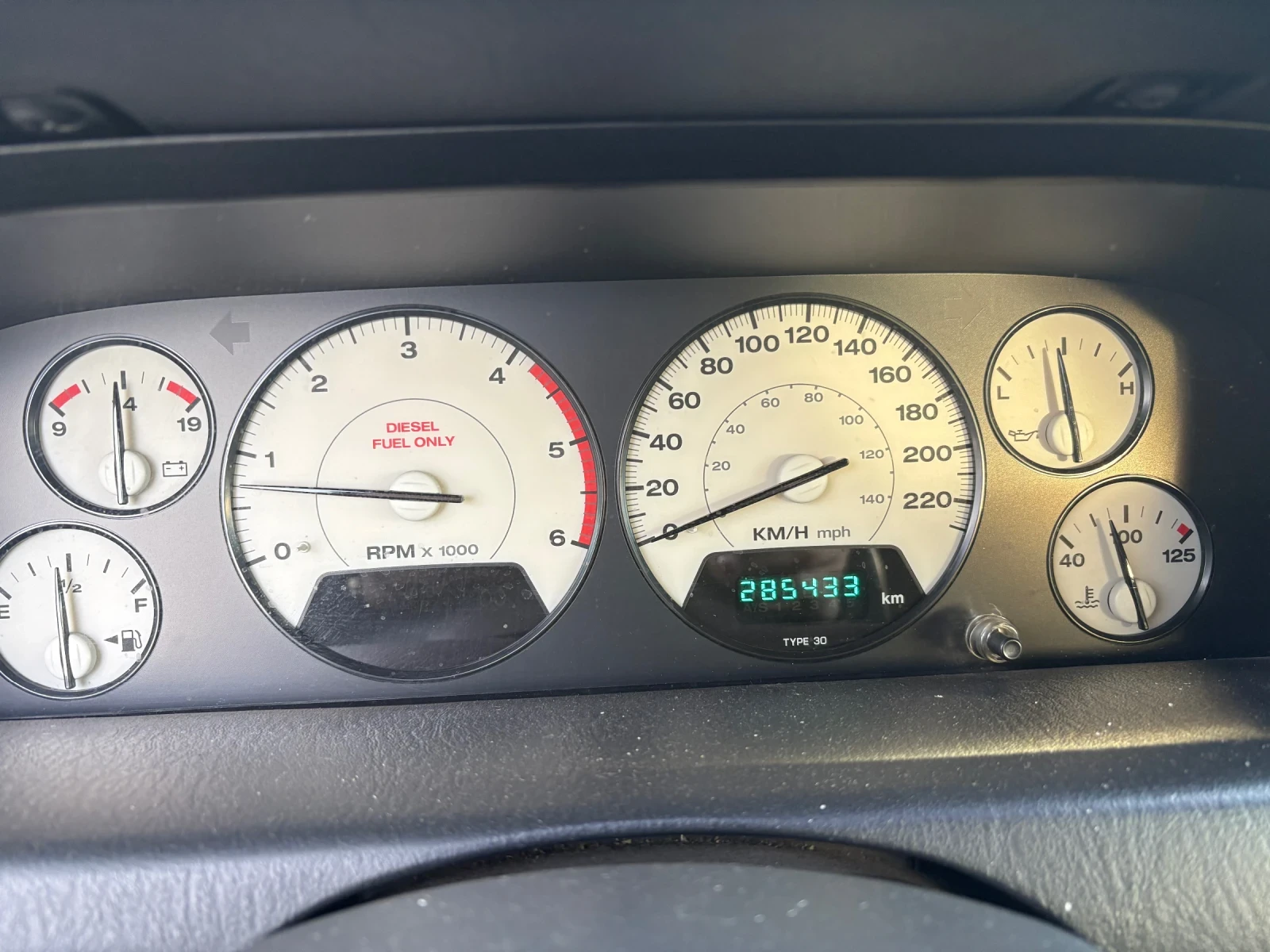 Jeep Grand cherokee 2.7CRD - изображение 8