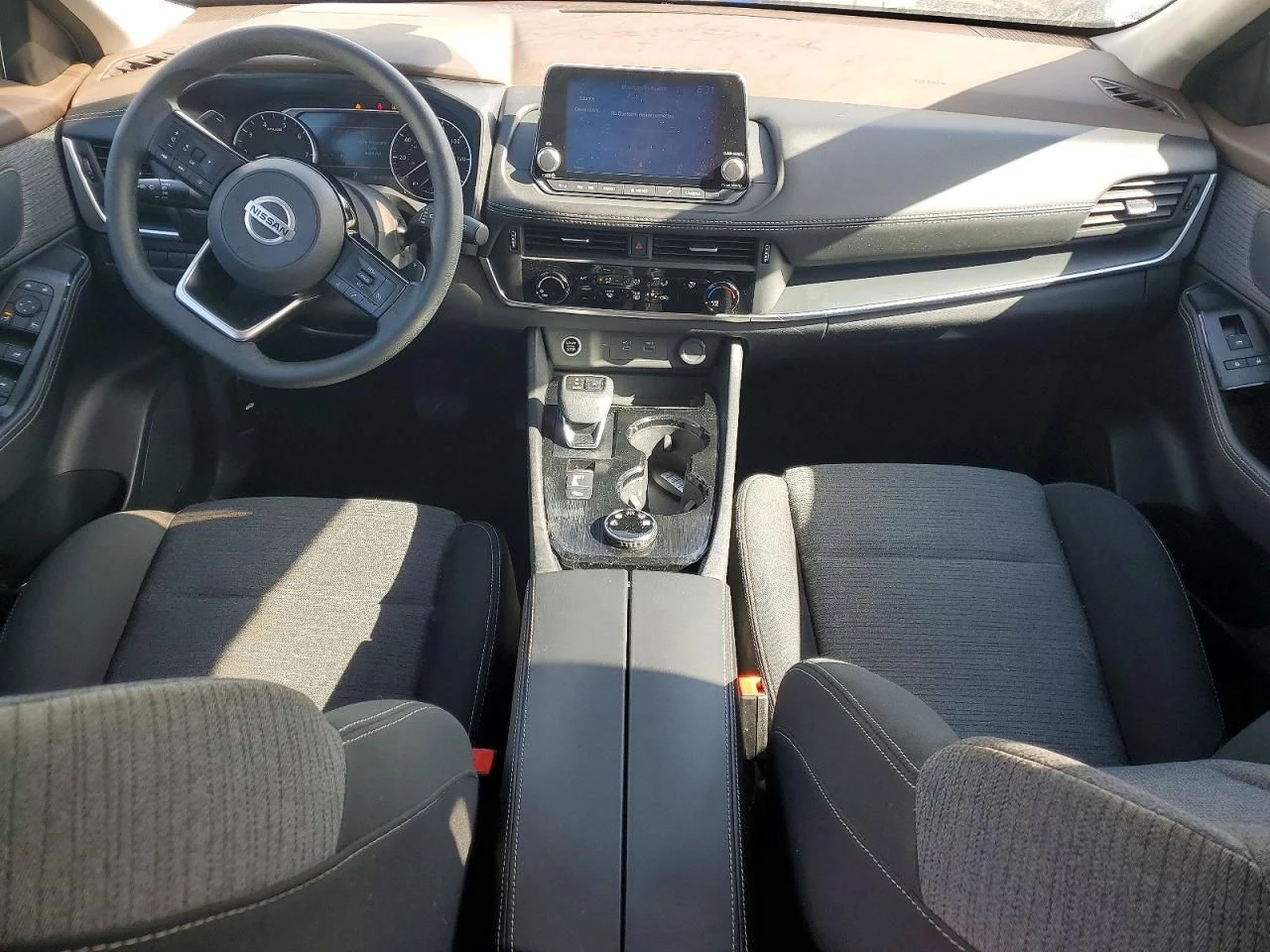 Nissan Rogue, снимка 8 - Автомобили и джипове - 54446924