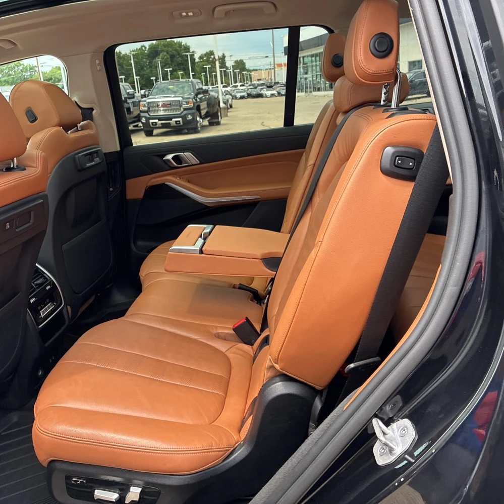BMW X7 xDrive40i, снимка 12 - Автомобили и джипове - 55056239