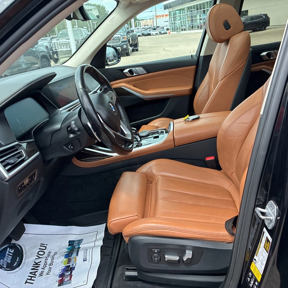 BMW X7 xDrive40i, снимка 10 - Автомобили и джипове - 55056239