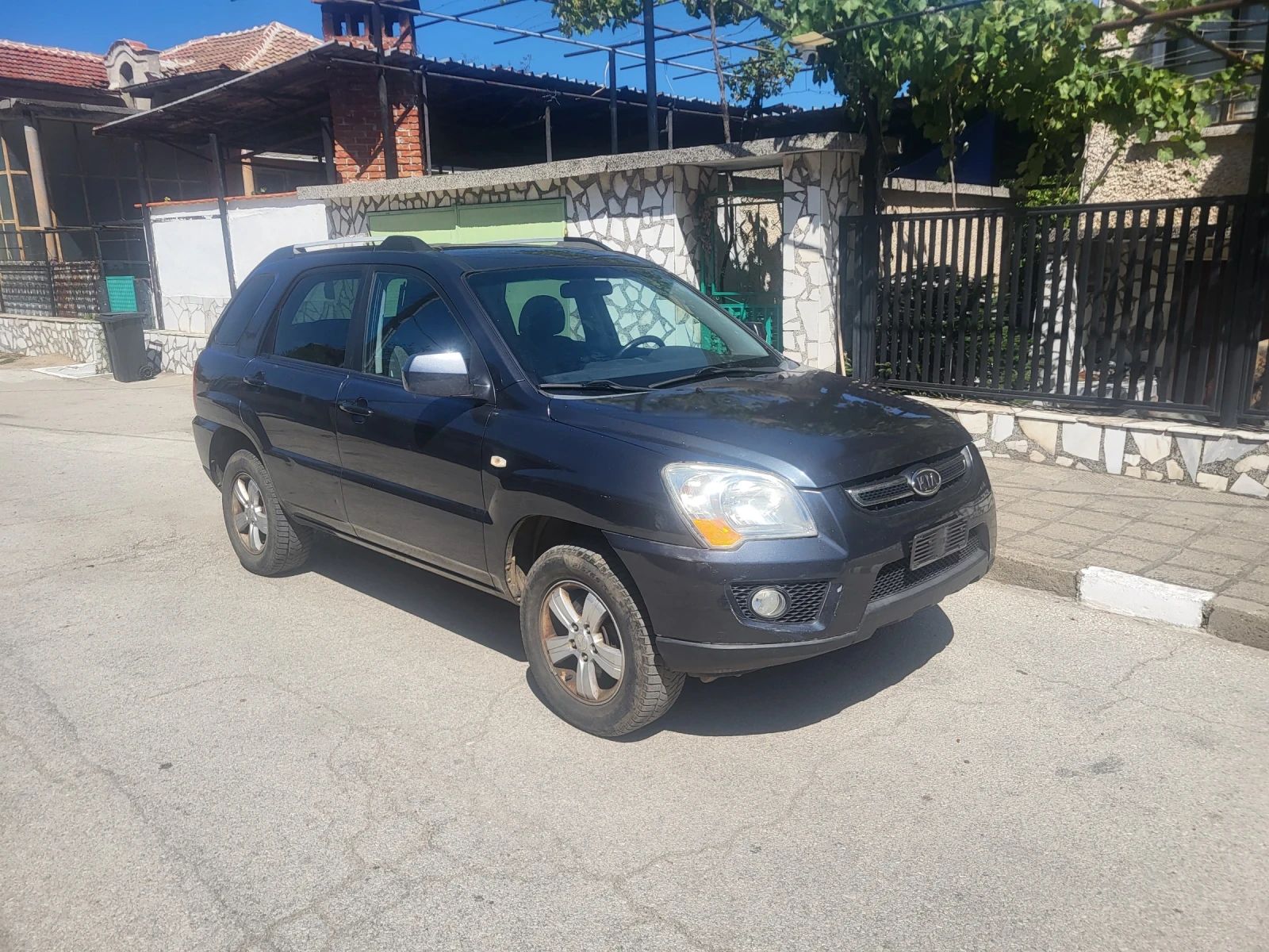 Kia Sportage 2.0i Gas/Benzin  140ps, снимка 3 - Автомобили и джипове - 55979345