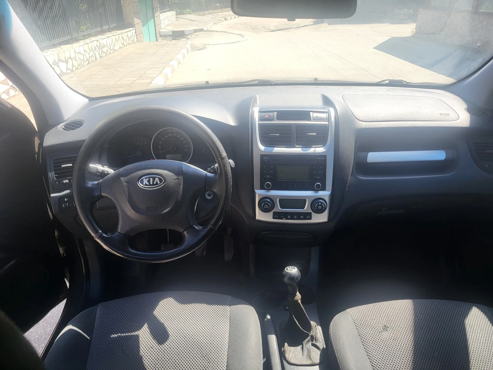 Kia Sportage 2.0i Gas/Benzin  140ps, снимка 9 - Автомобили и джипове - 55979345