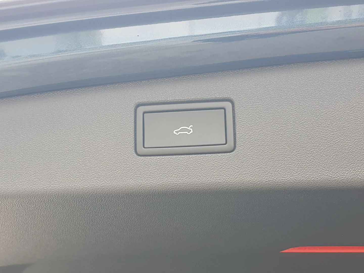 VW Tiguan, снимка 17 - Автомобили и джипове - 56438866