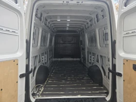 VW Crafter Макси 35 L автоматик, снимка 6