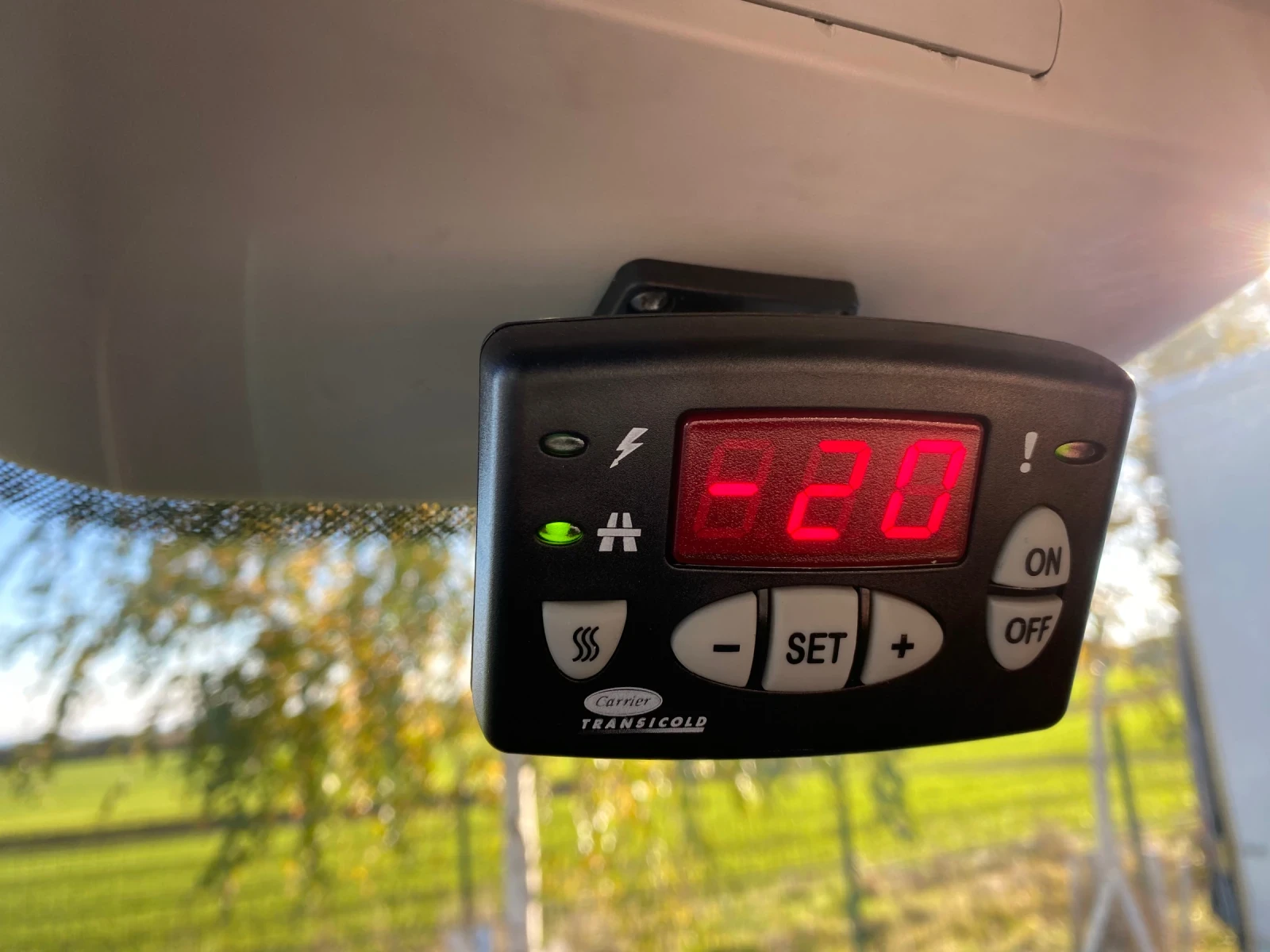 VW Crafter, снимка 8 - Бусове и автобуси - 53966669