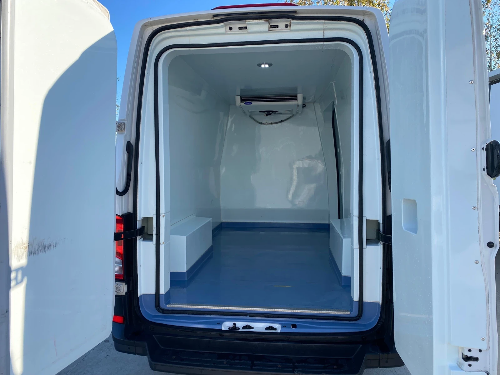 VW Crafter, снимка 6 - Бусове и автобуси - 53966669