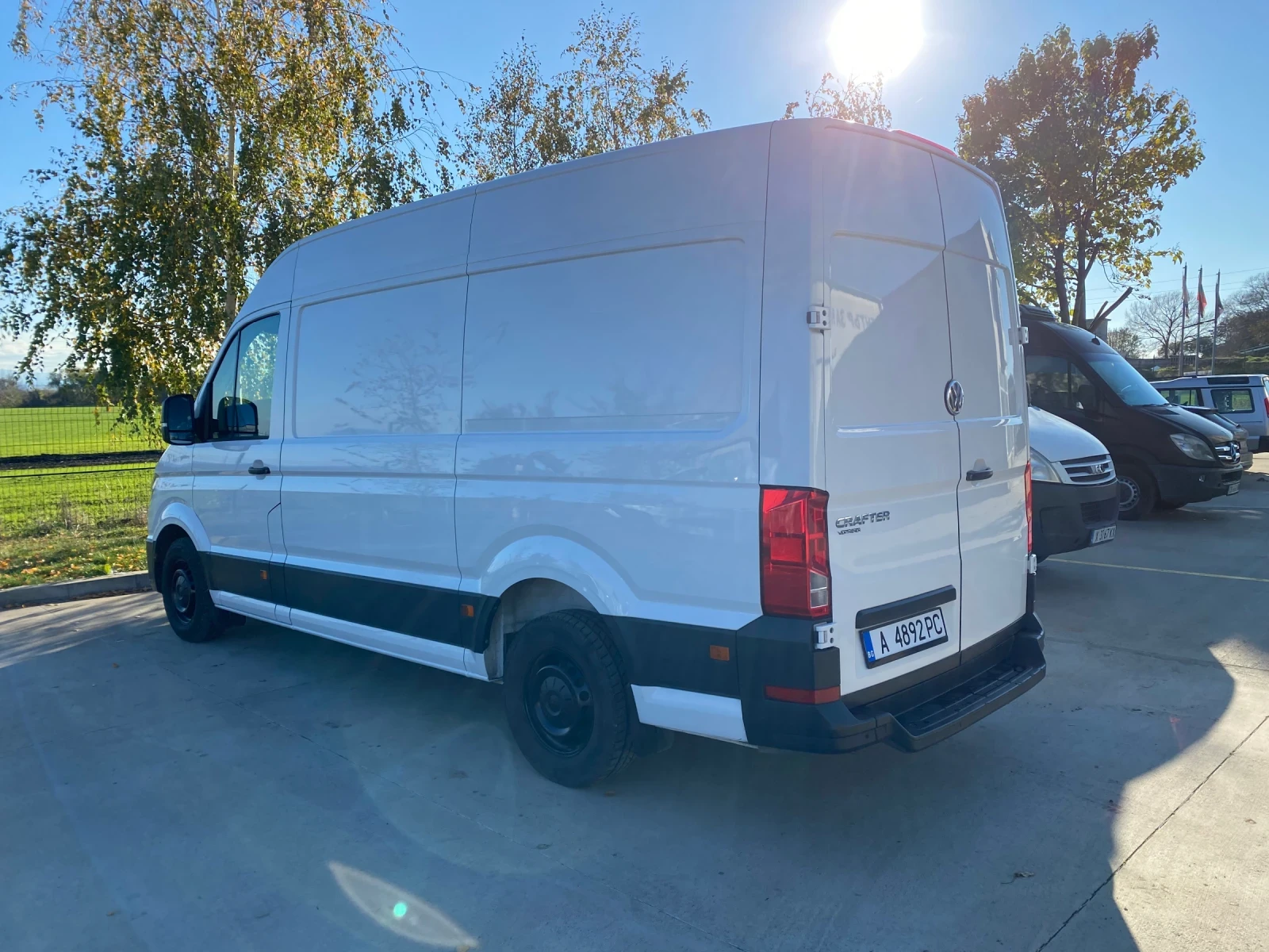 VW Crafter, снимка 3 - Бусове и автобуси - 53966669