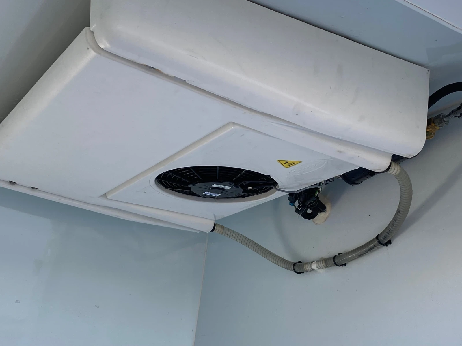 VW Crafter, снимка 13 - Бусове и автобуси - 53966669