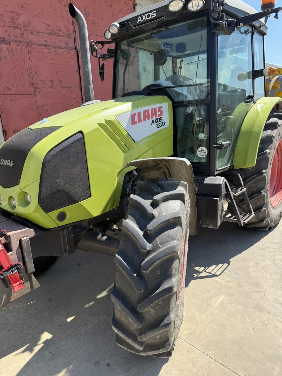 Трактор Claas AXOS 330 САМО 3500 МОТО ЧАСА ЛИЗИНГ, снимка 2 - Селскостопанска техника - 55280204