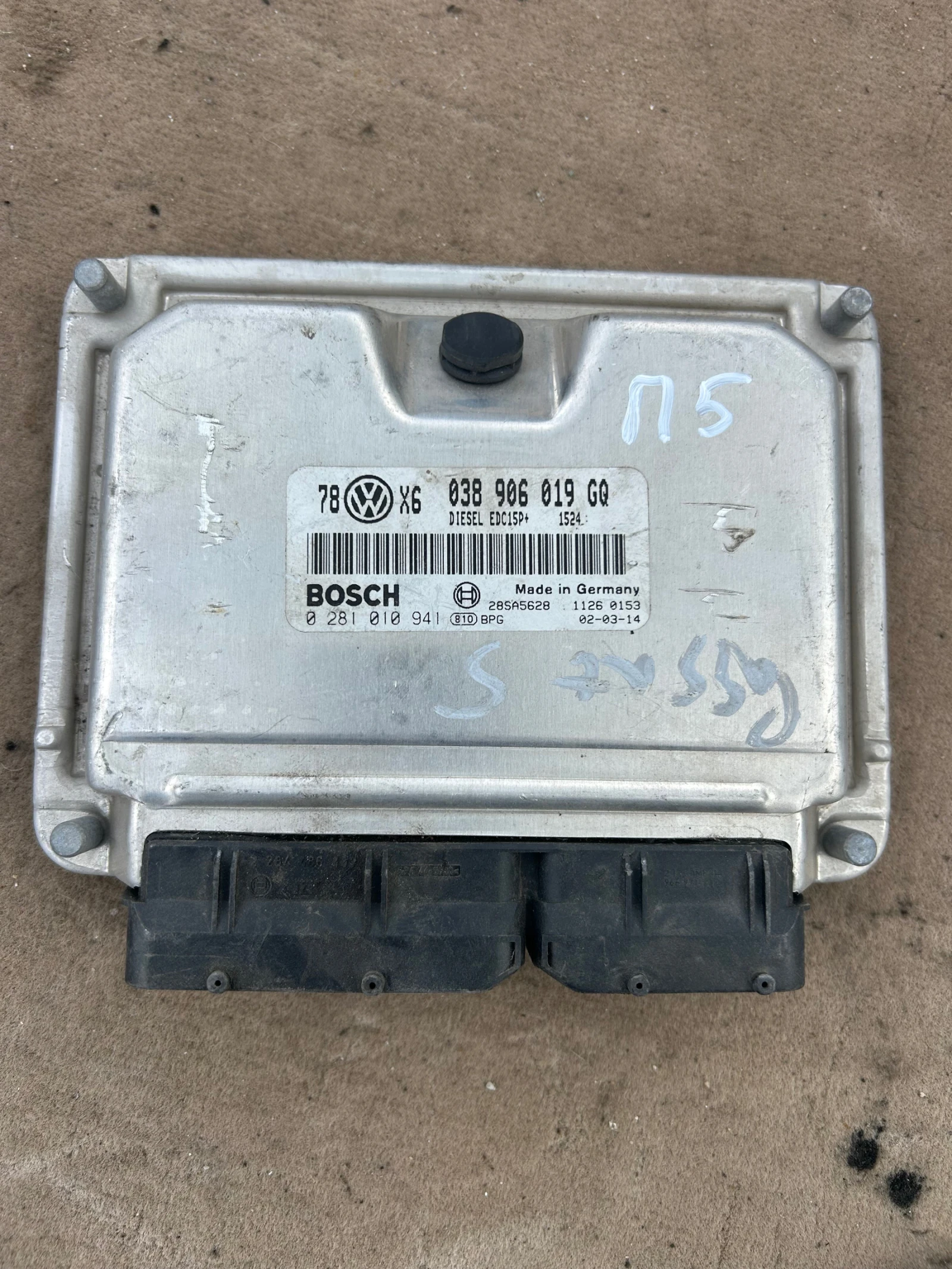038906019GQ компютър двигател VOLKSWAGEN PASSAT 5.5 0281010941