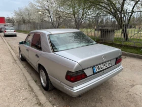 Mercedes-Benz E 200, снимка 4