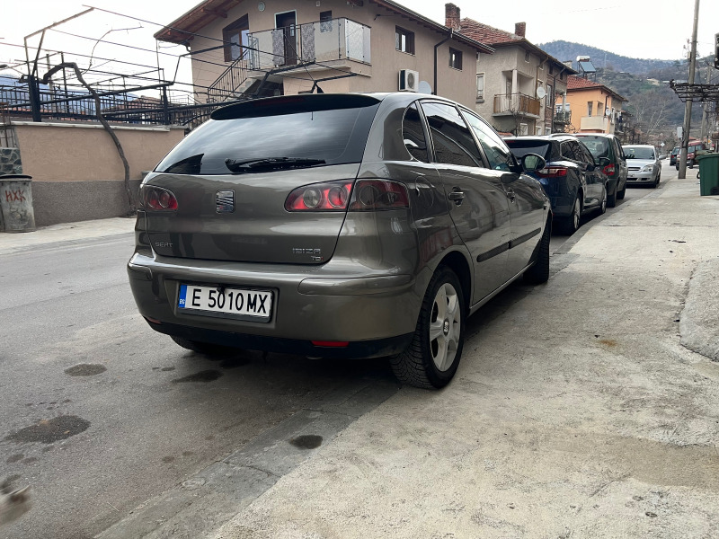 Seat Ibiza, снимка 4 - Автомобили и джипове - 45686219