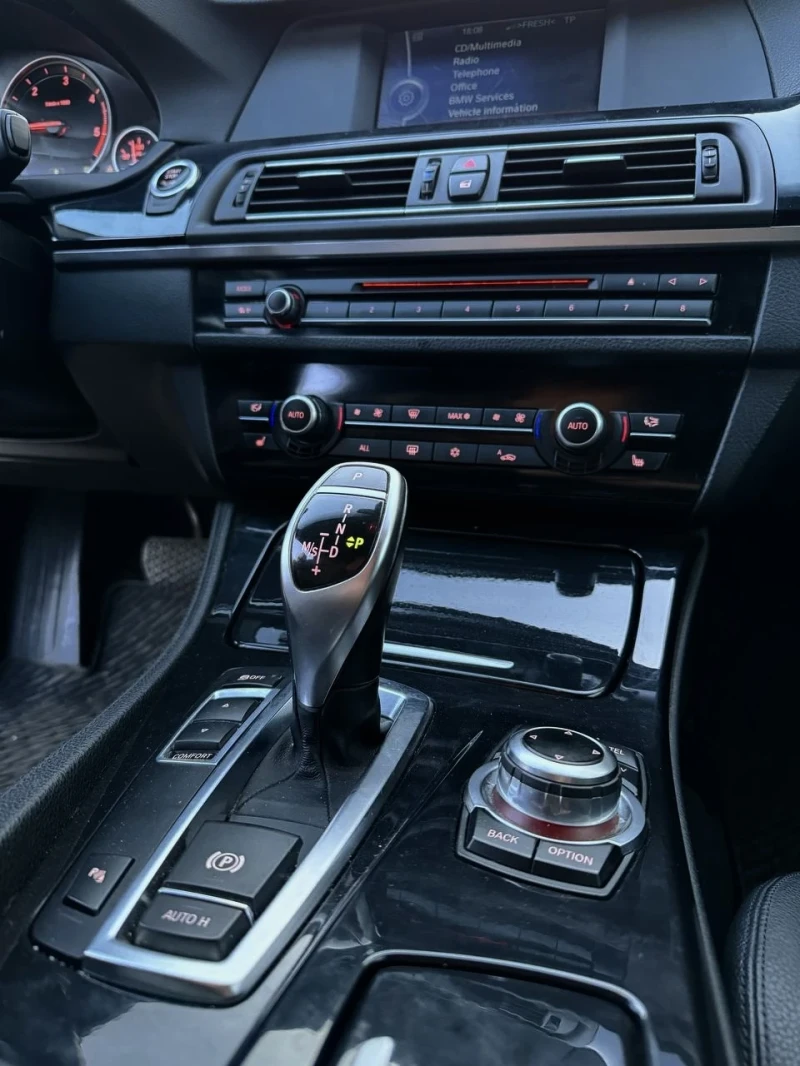 BMW 520, снимка 11 - Автомобили и джипове - 45041541