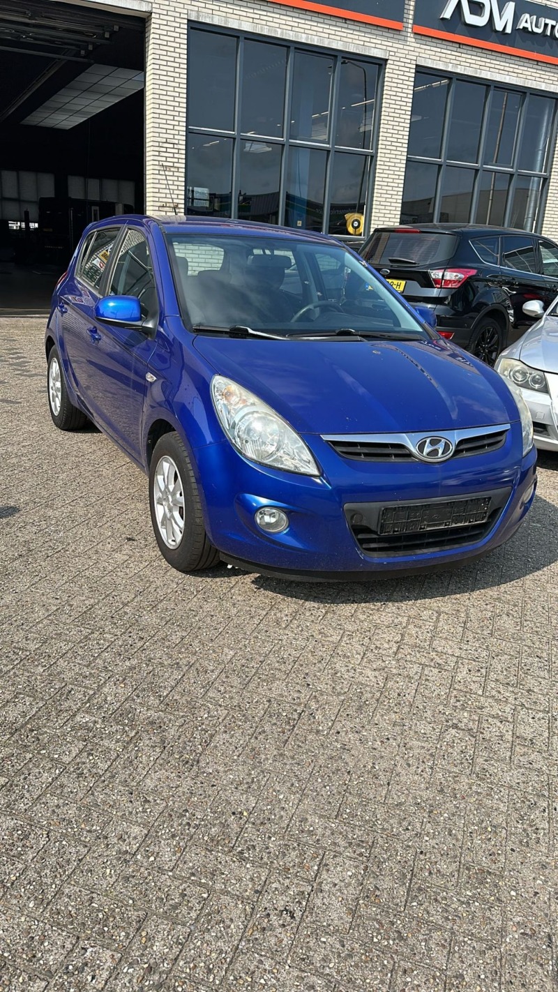 Hyundai I20 1400, снимка 1 - Автомобили и джипове - 46683300