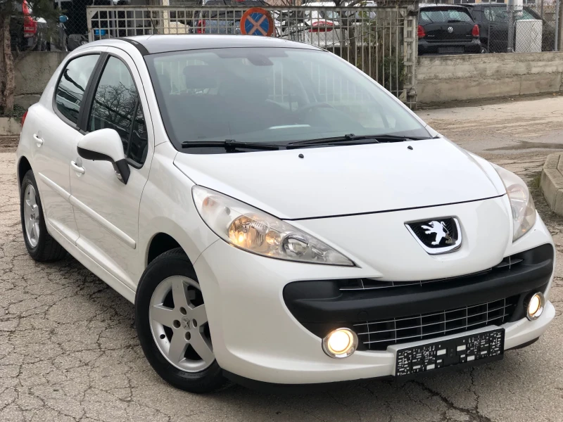 Peugeot 207 1.4i ПОНОРАМА JBL, снимка 3 - Автомобили и джипове - 48212976