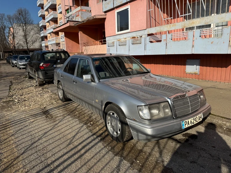 Mercedes-Benz E 200, снимка 2 - Автомобили и джипове - 48684111