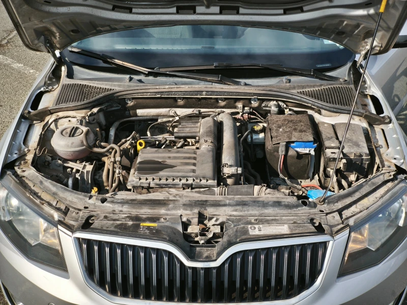 Skoda Octavia 1.2 TSI, снимка 16 - Автомобили и джипове - 48966067