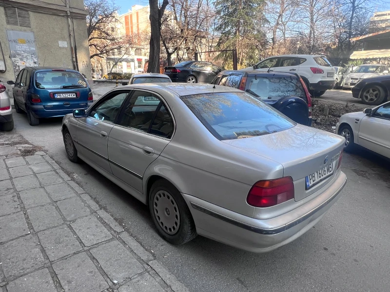 BMW 525, снимка 4 - Автомобили и джипове - 49099013