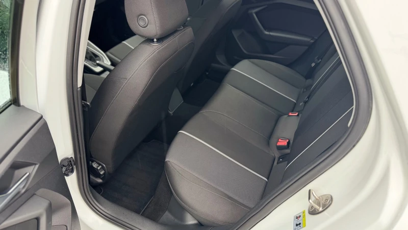 Audi A1 30TFSi, снимка 8 - Автомобили и джипове - 49731316