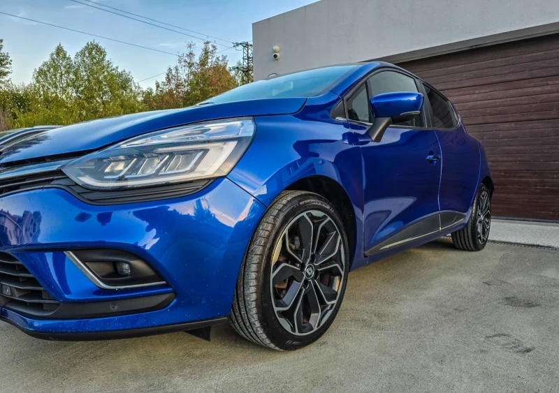 Renault Clio 1.5 DCi LED, снимка 5 - Автомобили и джипове - 52412083