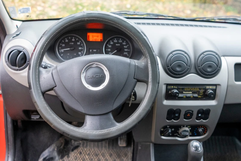 Dacia Logan М1, снимка 10 - Автомобили и джипове - 52341151