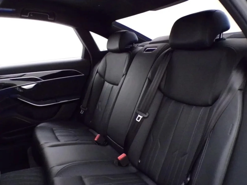 Audi S8 4.0 TFSI V8 Mild Hybrid Quattro, снимка 11 - Автомобили и джипове - 53100895