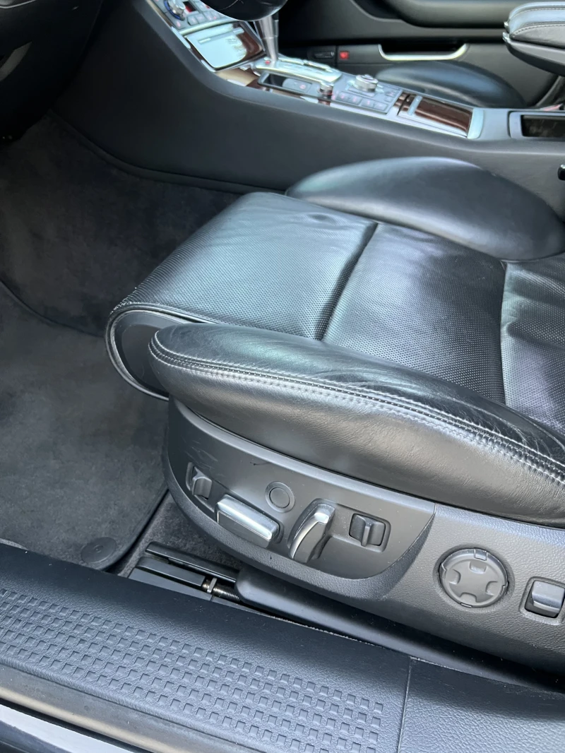 Audi A8, снимка 12 - Автомобили и джипове - 53238578