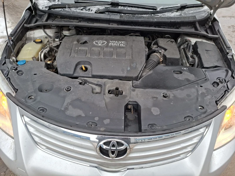 Toyota Avensis, снимка 10 - Автомобили и джипове - 53240630