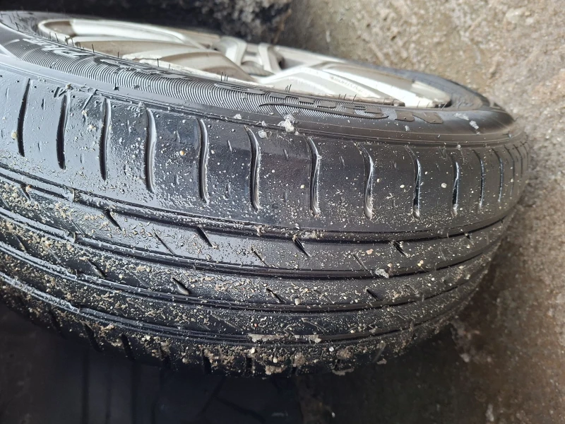 Toyota Avensis, снимка 13 - Автомобили и джипове - 53240630