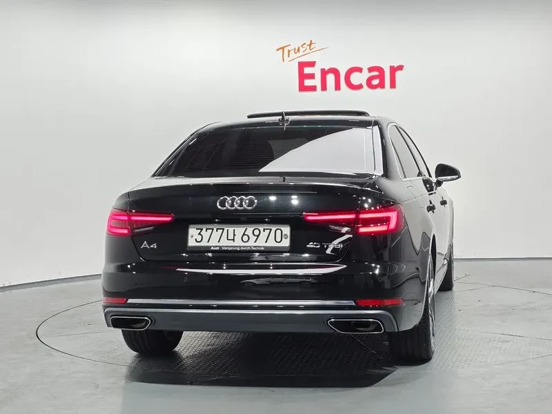 Audi A4 40 Tfsi Premium, снимка 4 - Автомобили и джипове - 55582723
