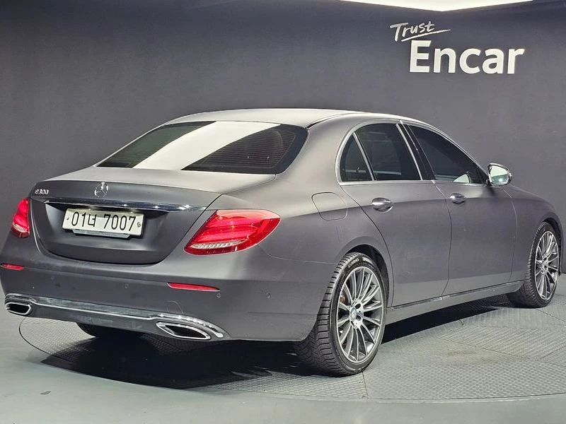 Mercedes-Benz E 220 E220d Avantgarde| 194к.с.| ВКЛ.ТЕХНОТЕСТ, снимка 2 - Автомобили и джипове - 55616701