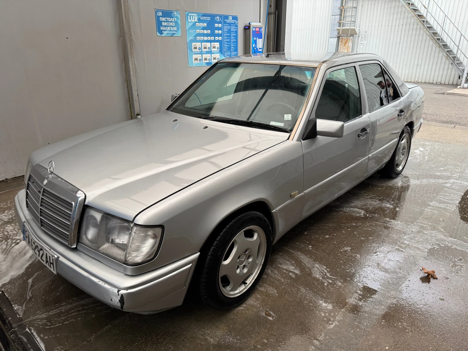 Mercedes-Benz E 200  - изображение 6