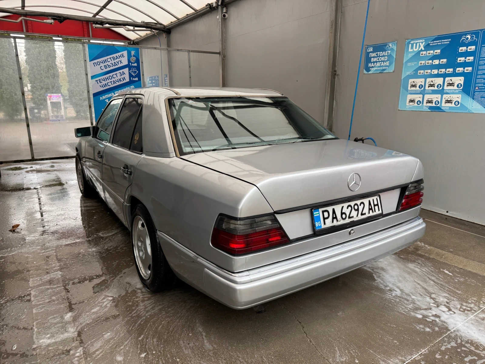 Mercedes-Benz E 200  - изображение 2