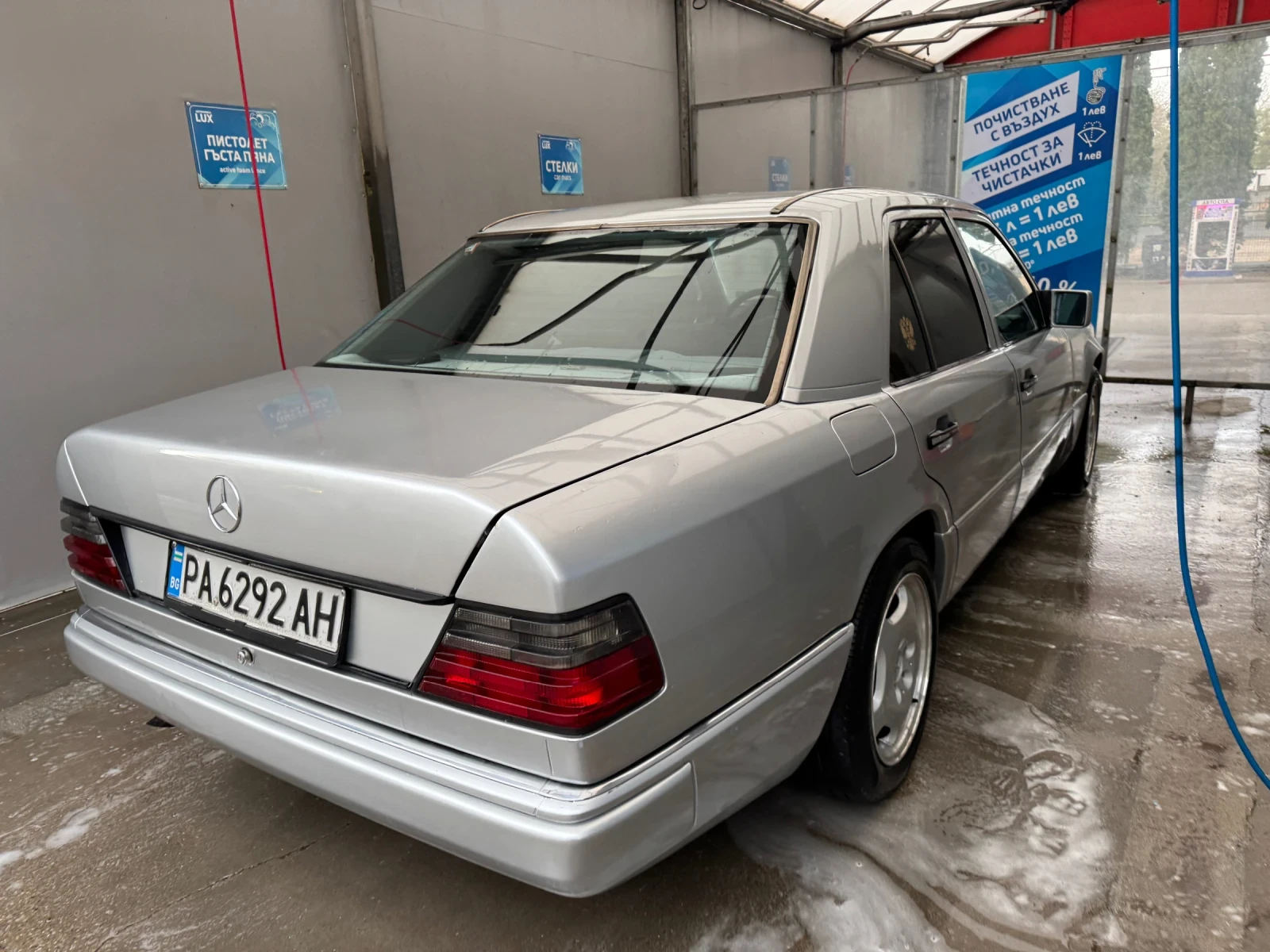 Mercedes-Benz E 200  - изображение 3