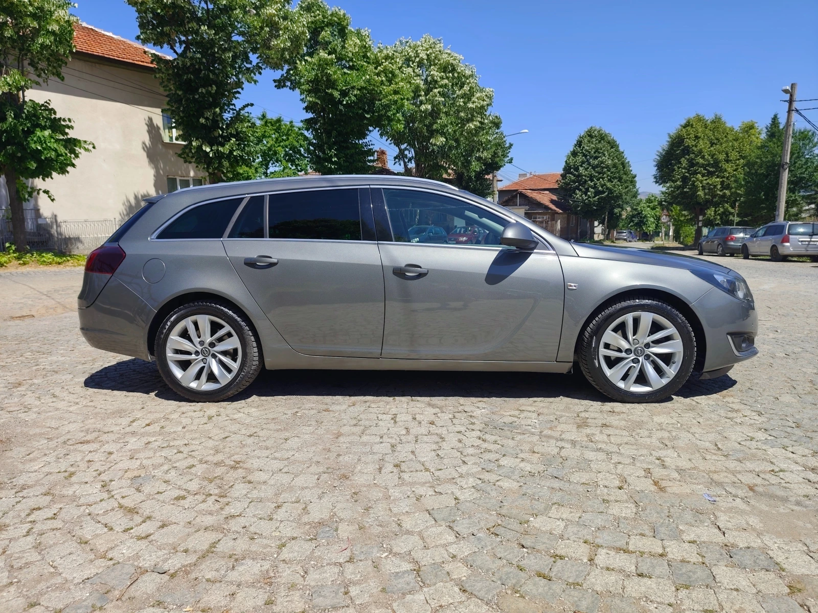 Opel Insignia 2.0 CDTI - изображение 2