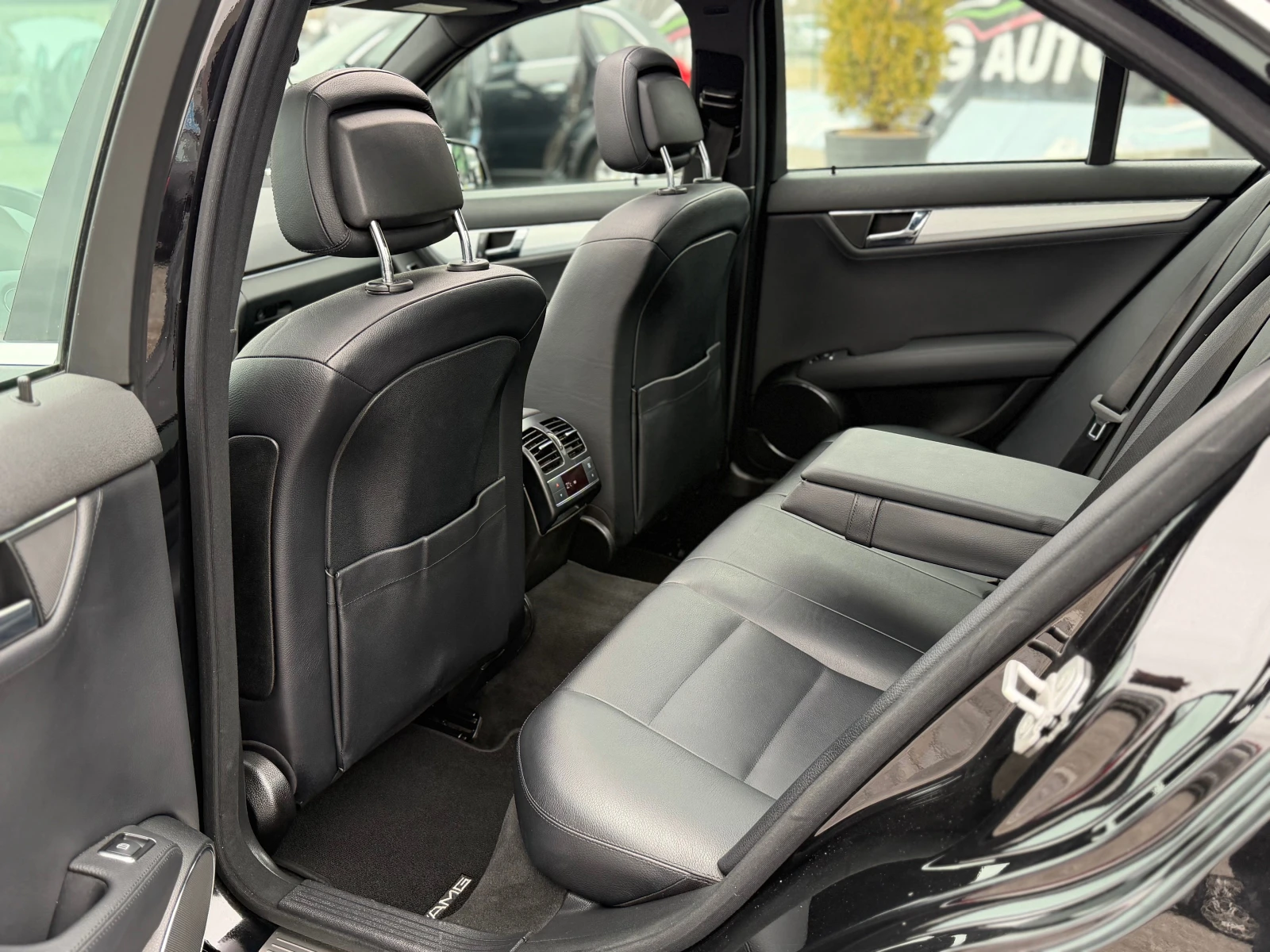 Mercedes-Benz C 320 * AMG* PANO* 4 MATIC* HARMAN/KARDON* ITALY*  | Mobile.bg � ����������� 10