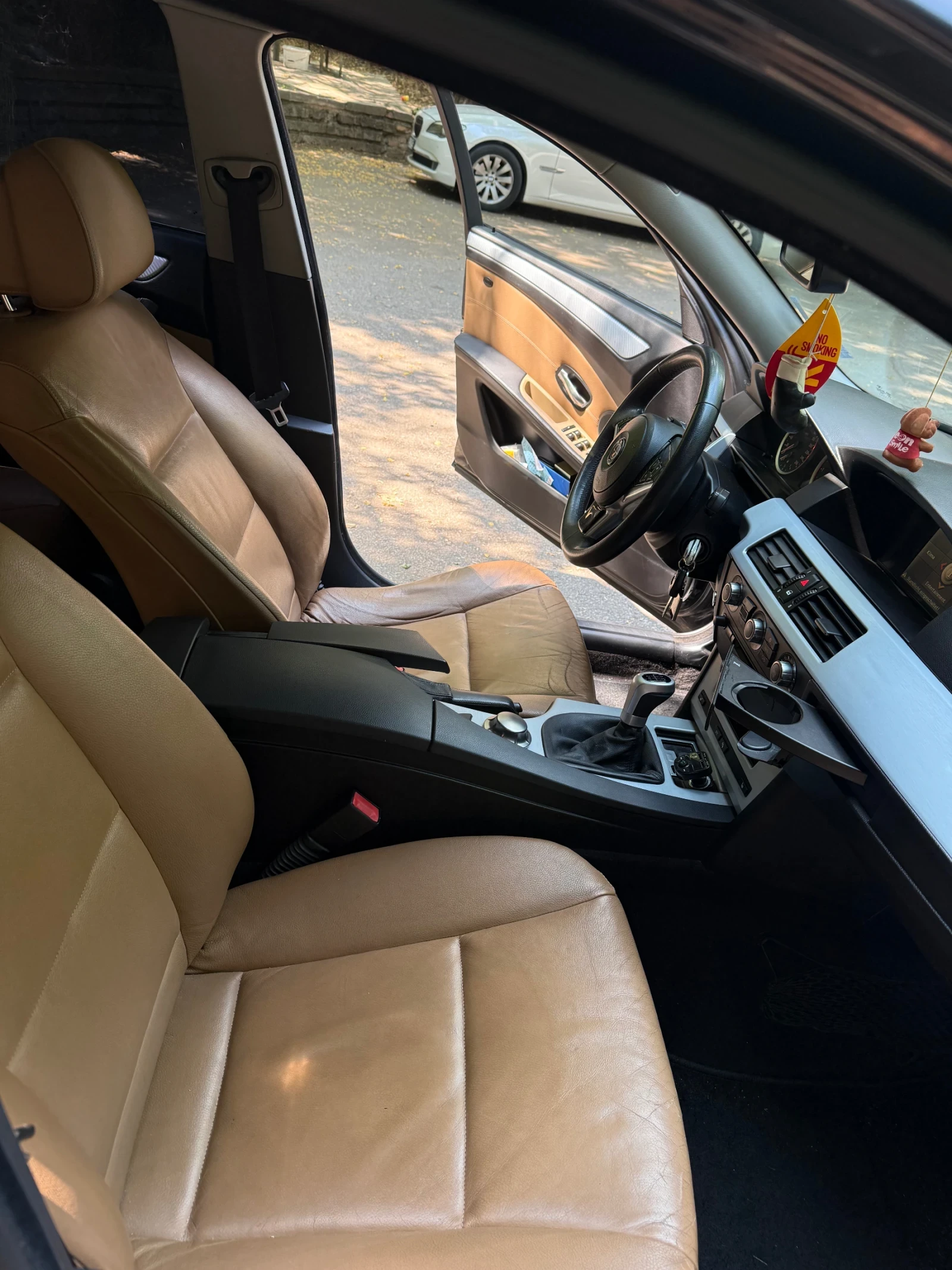 BMW 523  - изображение 10