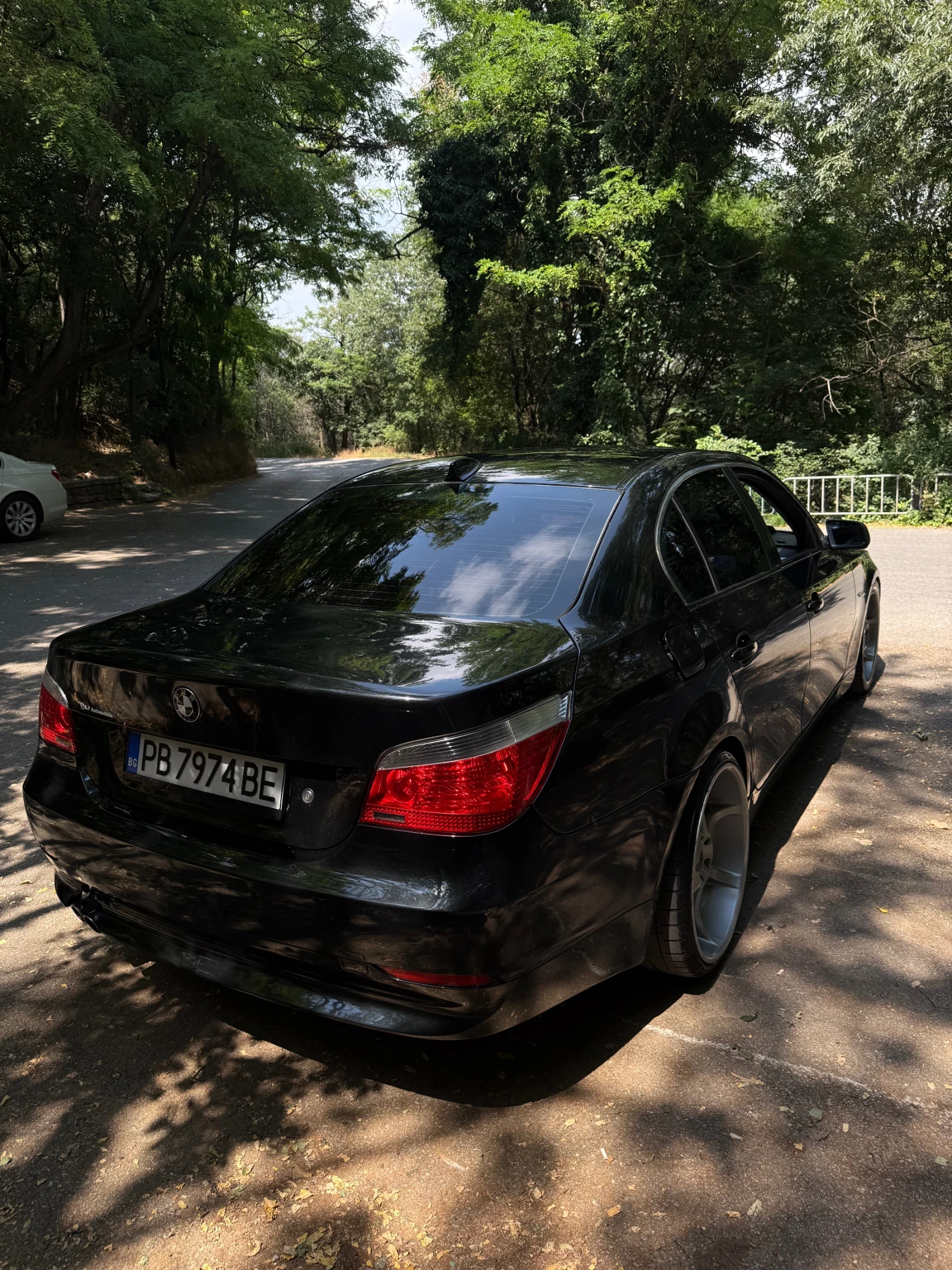 BMW 523  - изображение 4