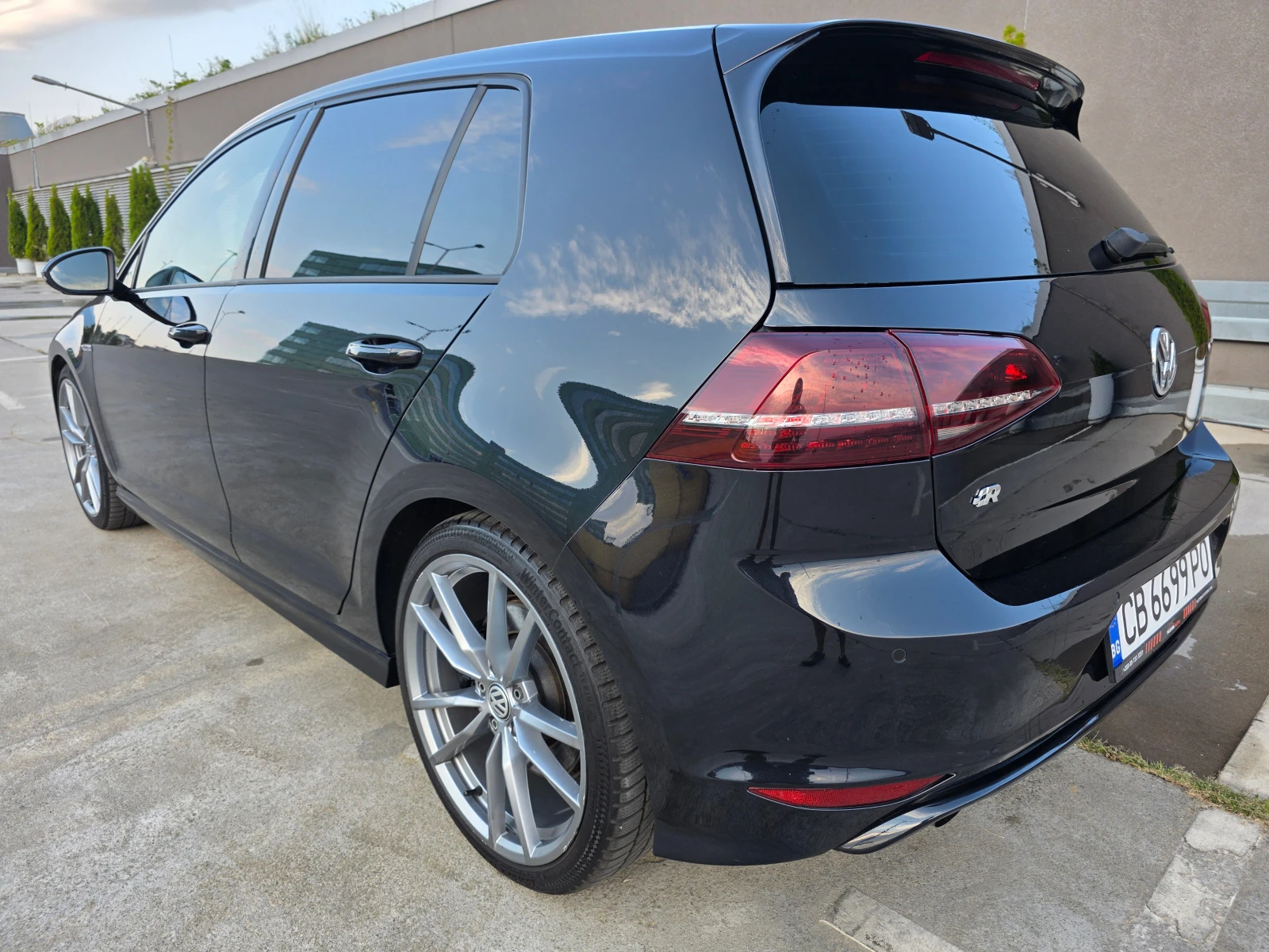 VW Golf VII-R-2.0 TSI-4MOTION-AUTOMATIC-300+ к.с. - изображение 7