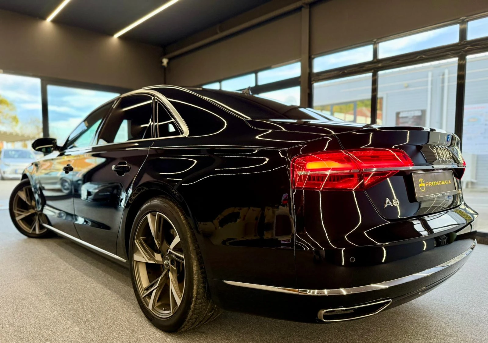 Audi A8 V8T Distr* Bose* Massage* Лизинг* CarPlay* Памет*  - изображение 4